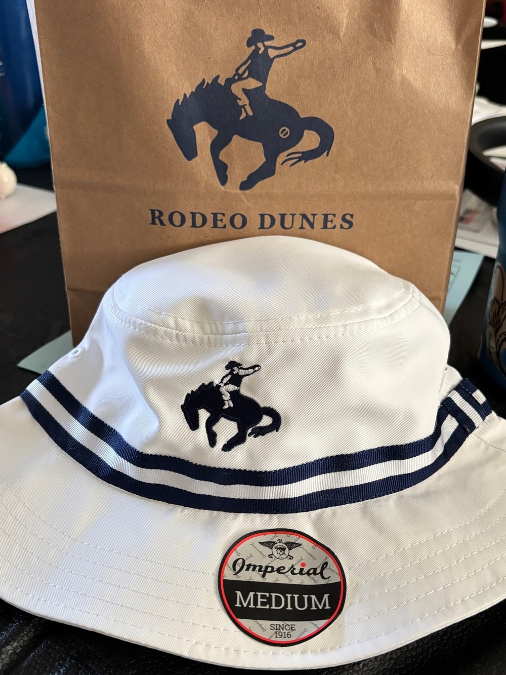 NWT Rodeo Dunes White Bucket Hat with Navy Trim